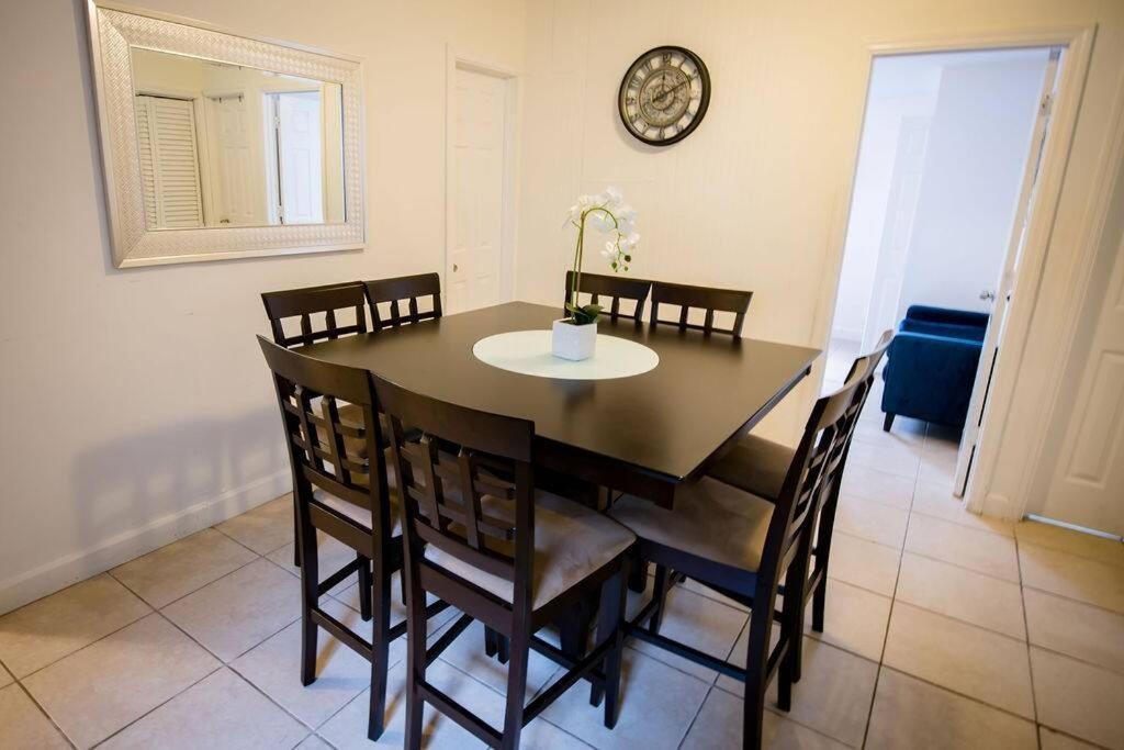 3 Bedroom Miami Home 15 Minutes To The Beach Extérieur photo